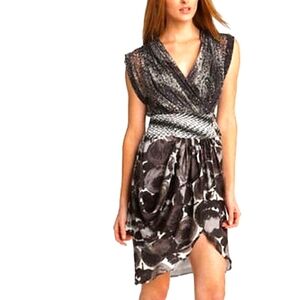 NWOT BCBGMaxAzria 100% Silk Combo Print Wrap Dress in Light Dove Sz. 4